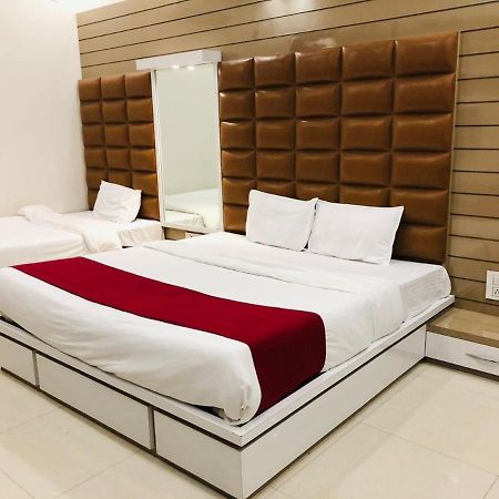 Hotel Blessing Bells, Fāzilka Εξωτερικό φωτογραφία