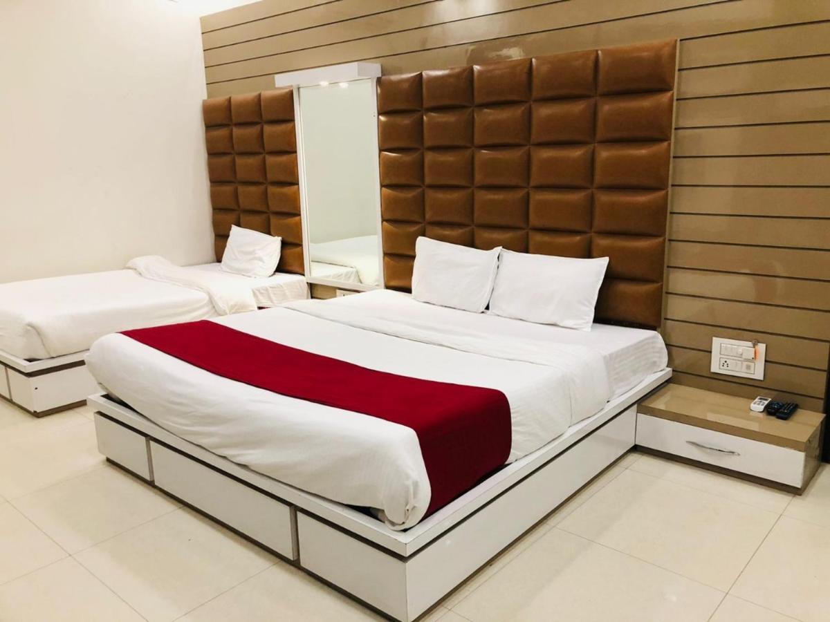 Hotel Blessing Bells, Fāzilka Εξωτερικό φωτογραφία